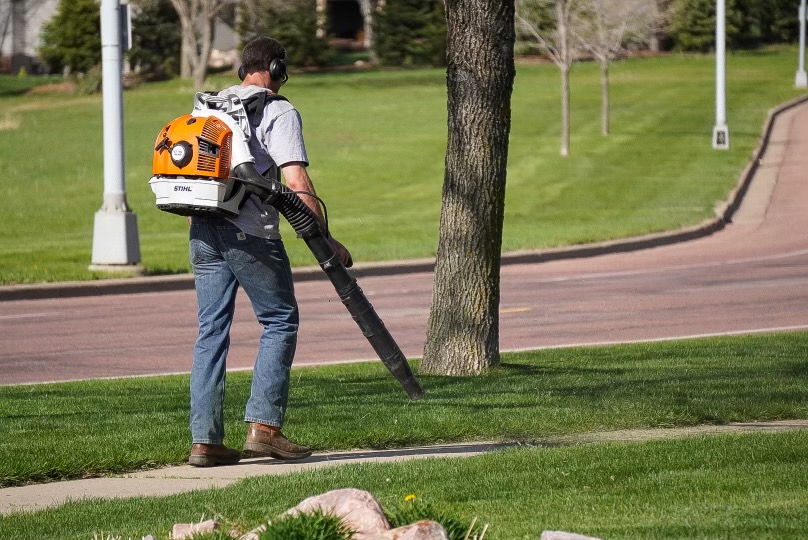 sioux falls lawn care services
